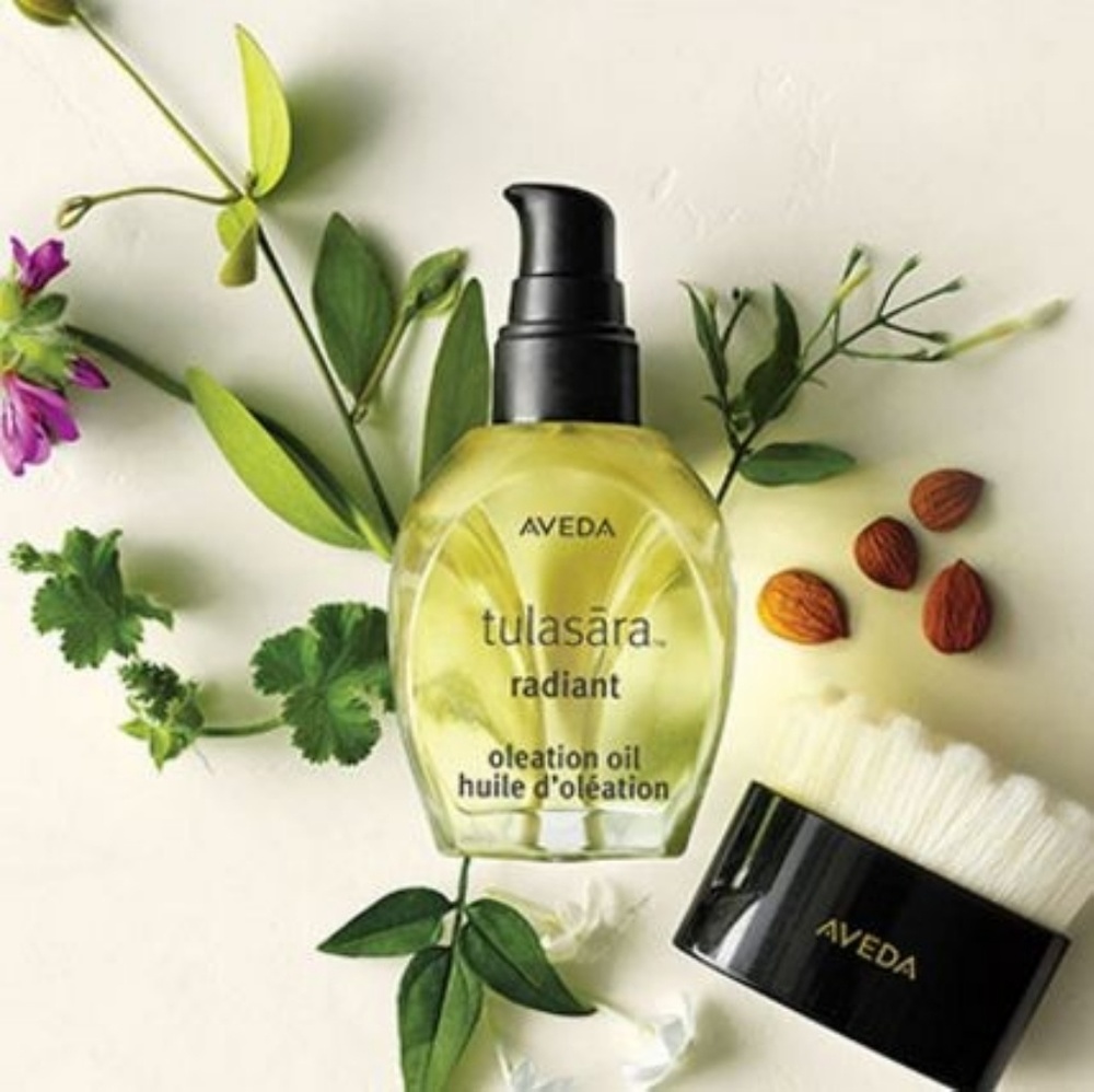 Aveda tulasāra radiant facial dry brush treatment